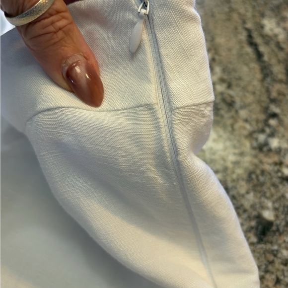 Gorgeous Embroidery Covington Cream A-Line Skirt. Size 8 - Picture 11 of 14